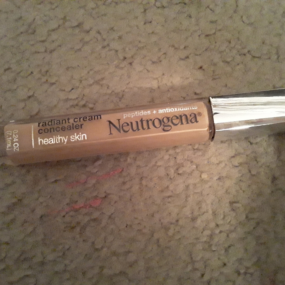 nuetrogena liquid cover up